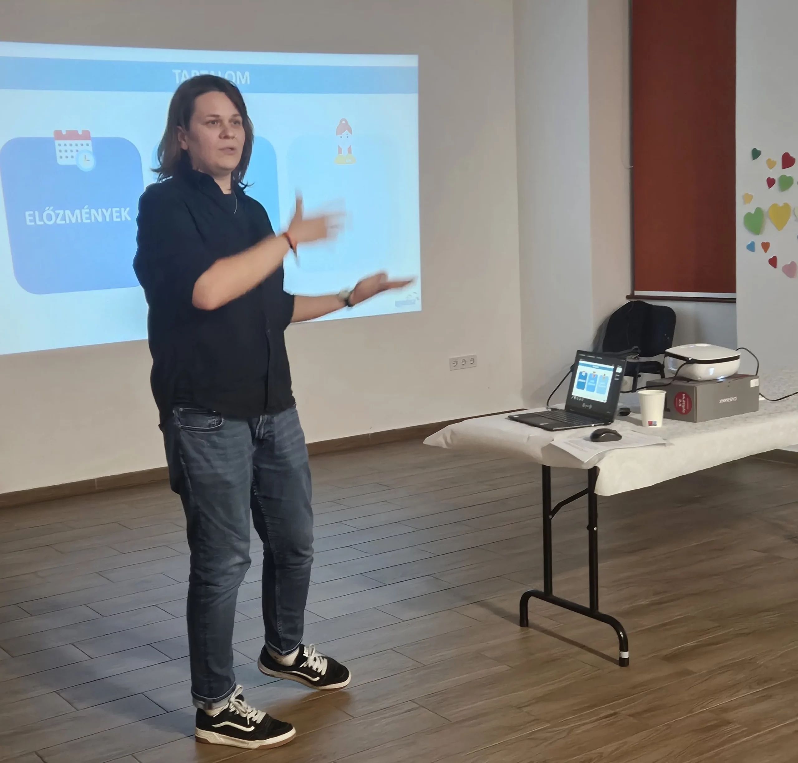 Az Otthon segítünk projekt egyik közös pillanata, 4. kép