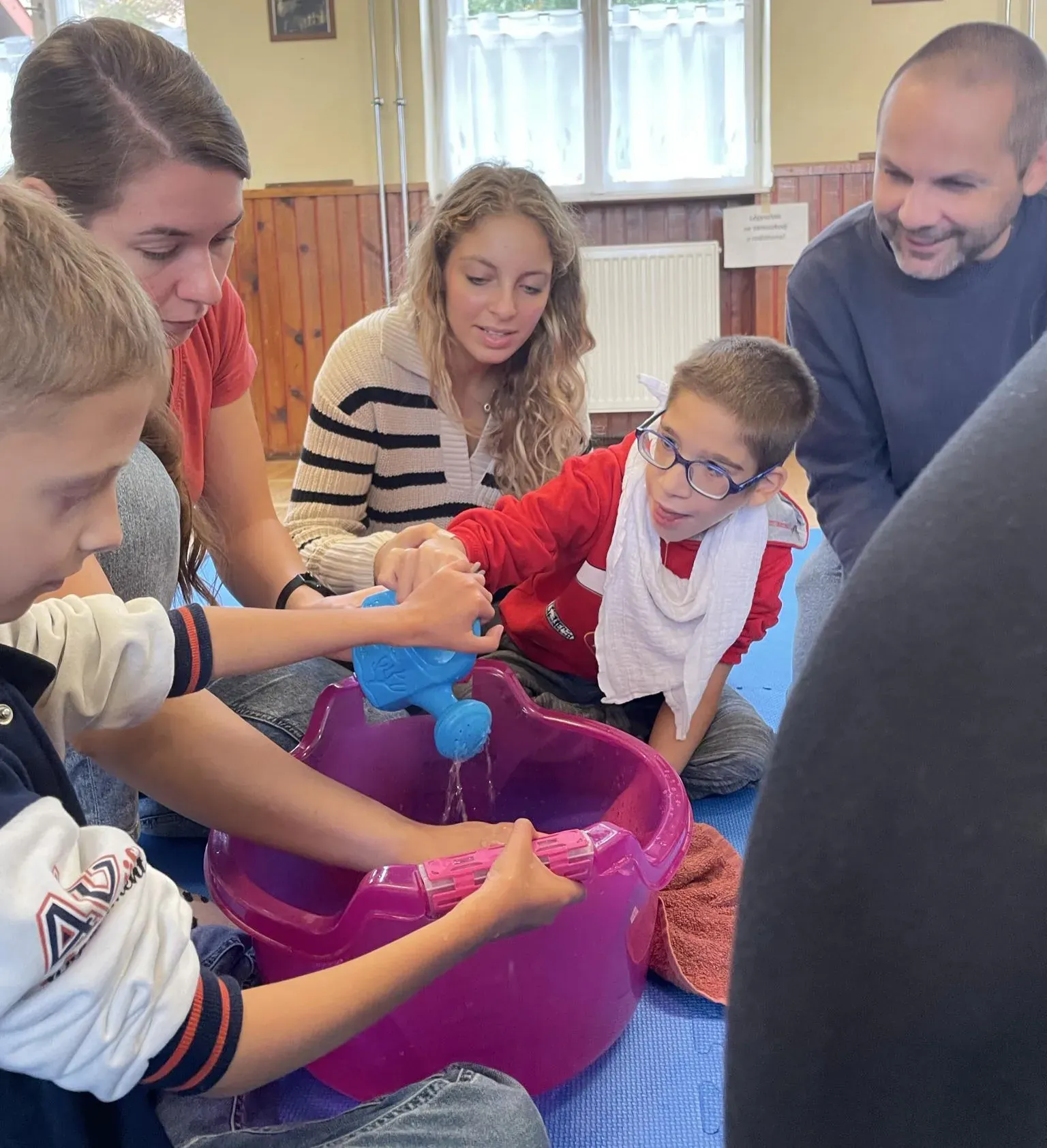 Elkezdődött az iskola, folytatódott a Bábos mesekuckó – 4. kép