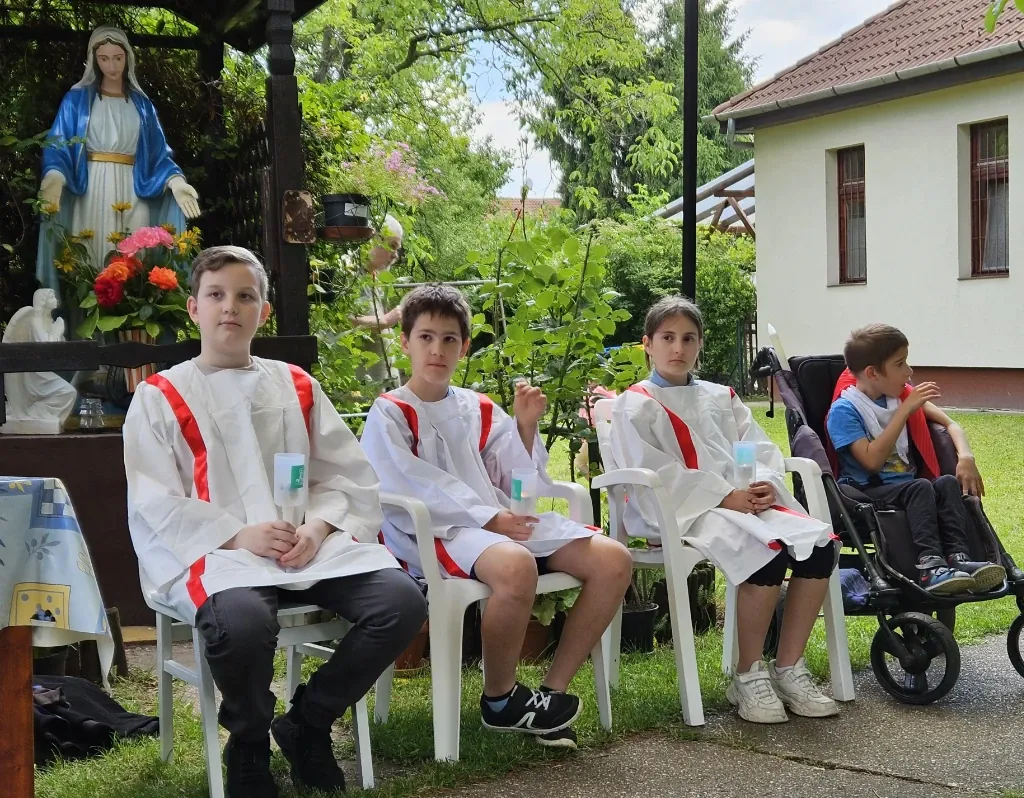 Hittanos kiránduláson vettünk részt – 4. kép