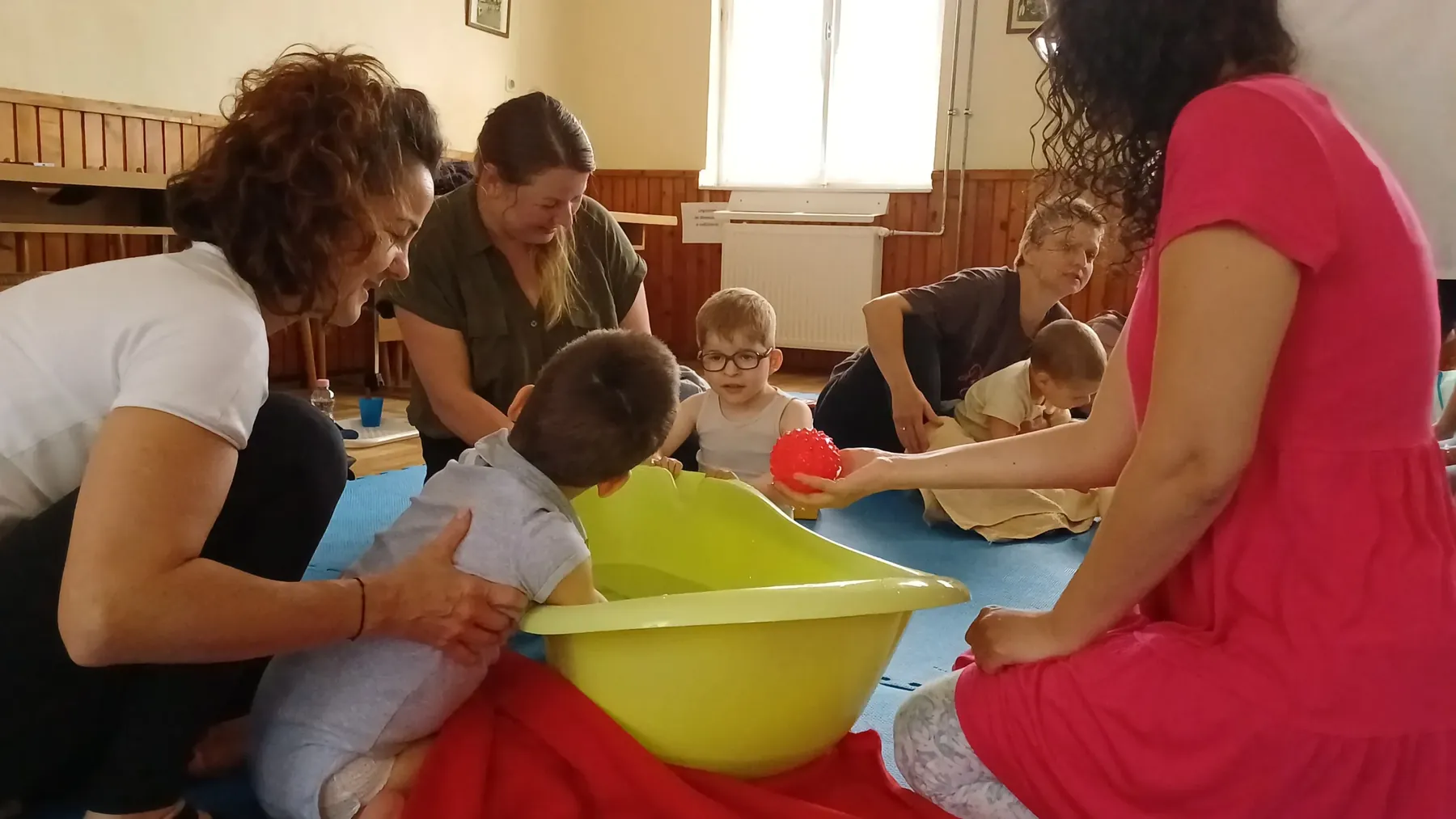 Megtartottuk a tanév utolsó Bábos Mesekuckóját – 7. kép