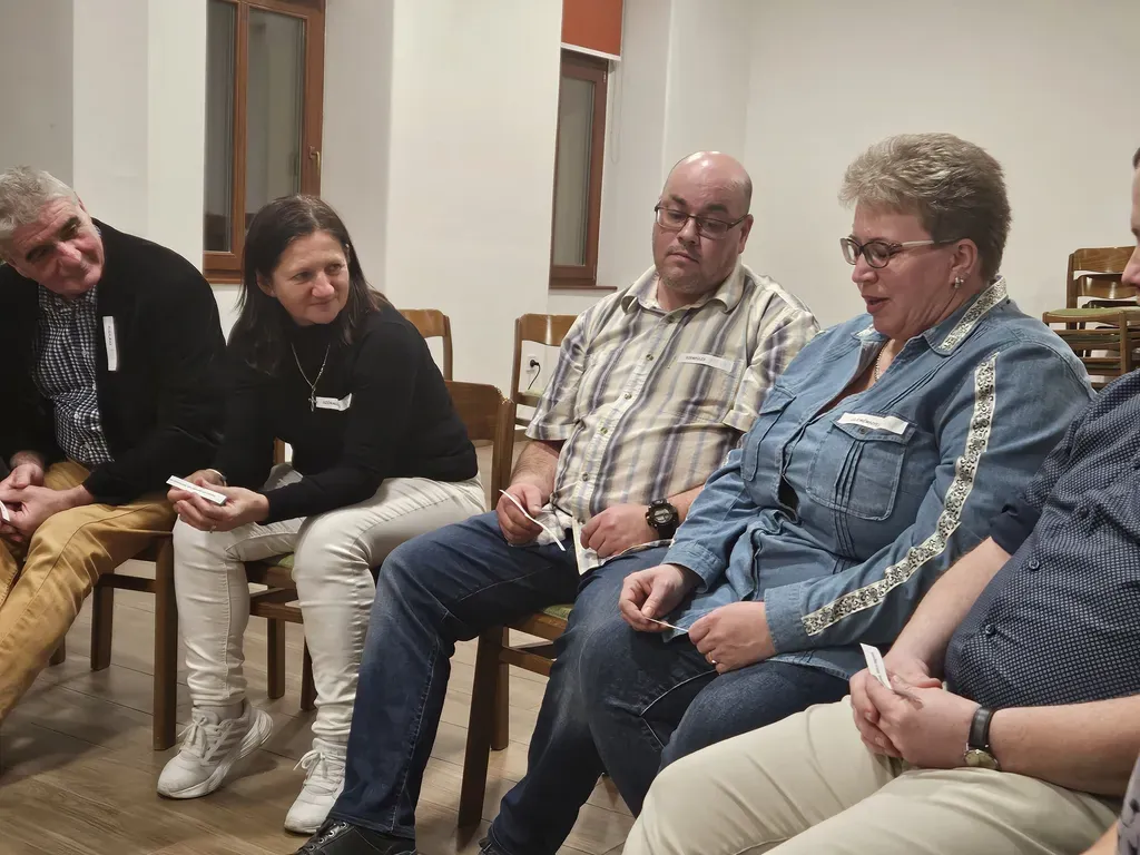 Mesét hallgattak a szülők – 7. kép