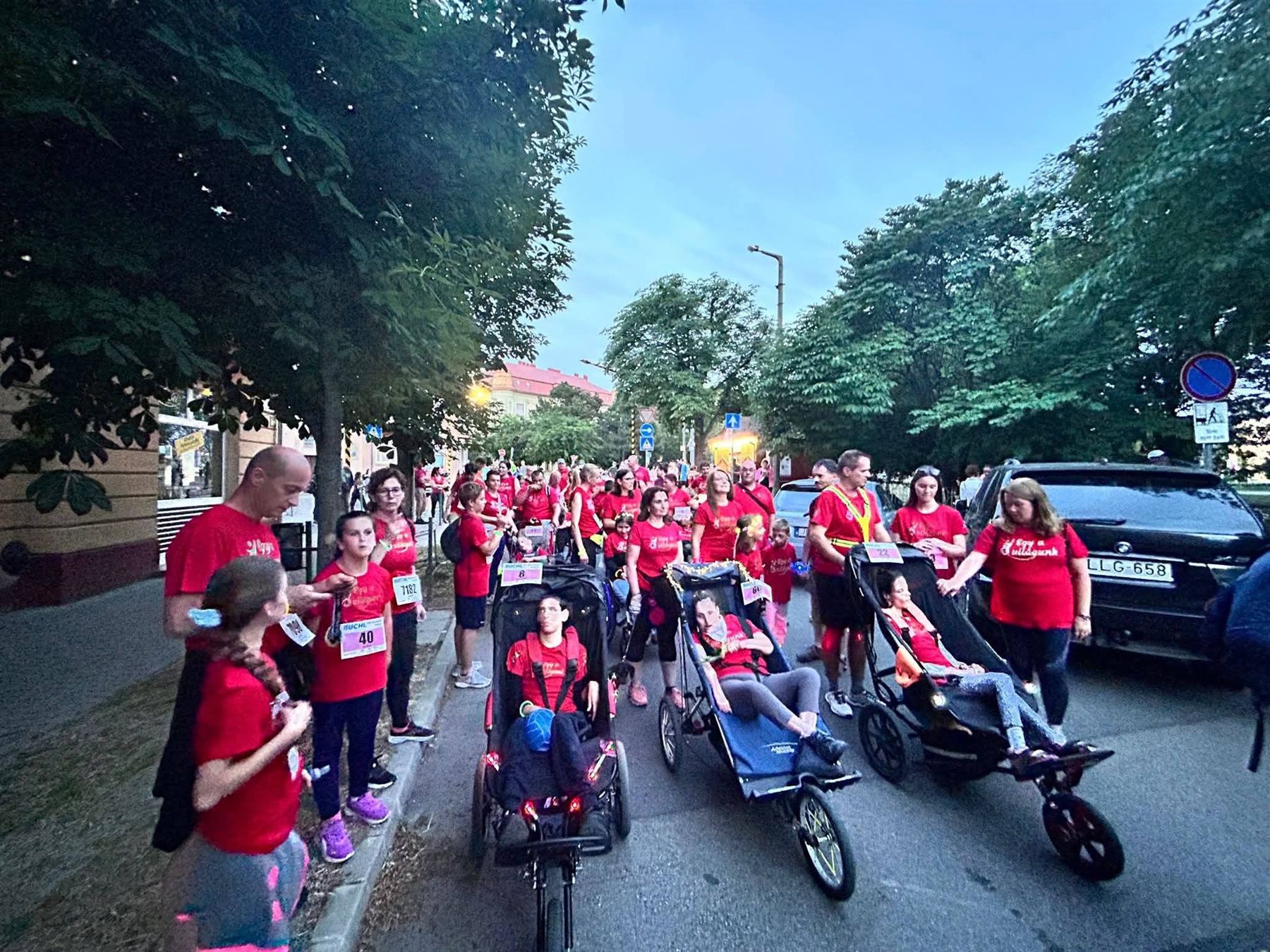 The One World community making its way through central Győr